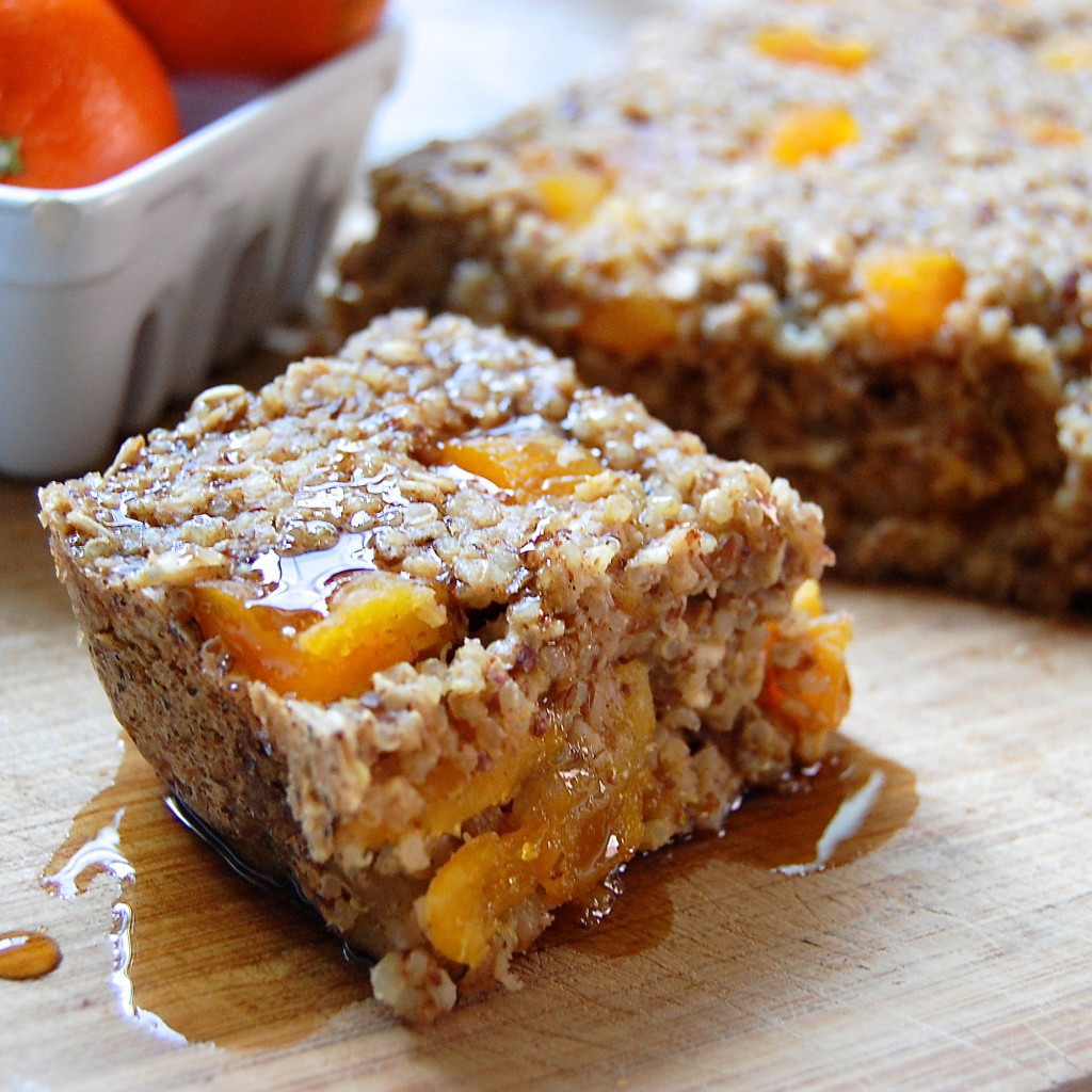 Quinoa Oatmeal Bake with Apricots