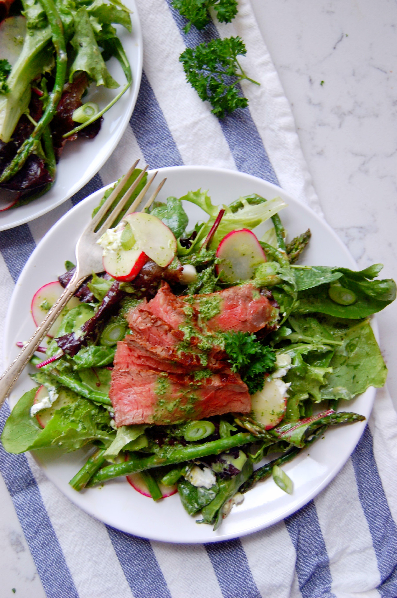 Steak and Asparagus Spring Salad | uprootkitchen.com
