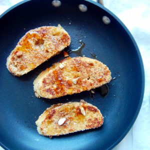 Almond infused and coated, this ALMOND CRUNCH FRENCH TOAST is a wonderful weekend breakfast recipe idea with summers' berries | uprootfromoregon.com