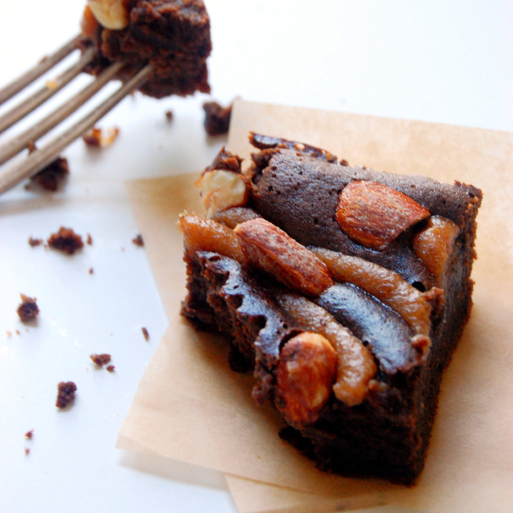 Fudgy, decadent, yet wholesome, you have to try these Black Bean Brownies with Salted Date Caramel and chopped almonds! #glutenfree #dairyfree | uprootkitchen.com