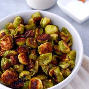 Simple Roasted Brussels Sprouts with Red Pepper Flakes | uprootkitchen.com