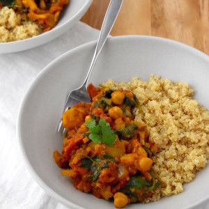 This Potato and Chickpea Curry is a great start if you're looking to make Indian curry at home. It's a filling and hearty plant-based dinner option (vegan and gluten-free). | uprootkitchen.com
