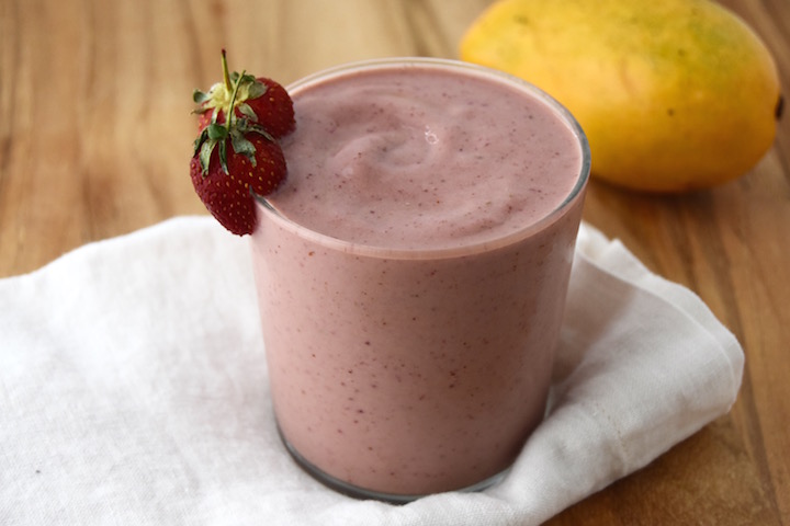 A simple recipe for a Mango Strawberry Smoothie | uprootkitchen.com