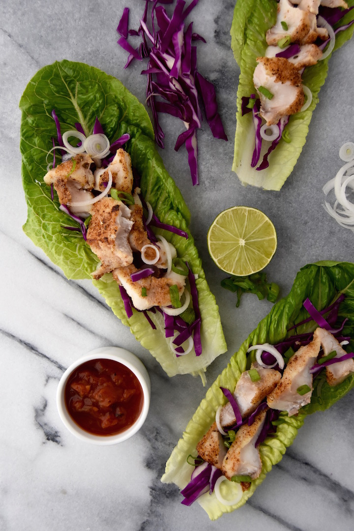 These Fish Taco Lettuce Wraps are a quick and healthy weeknight dinner idea. | uprootkitchen.com