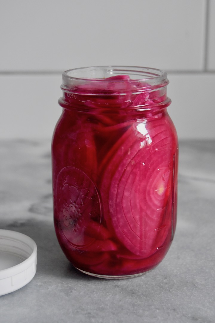 https://uprootkitchen.com/wp-content/uploads/2019/12/Quick-Pickled-Red-Onions-for-topping-salads-tacos-sandwiches-pizzas-and-more-uprootkitchen.com_.jpg